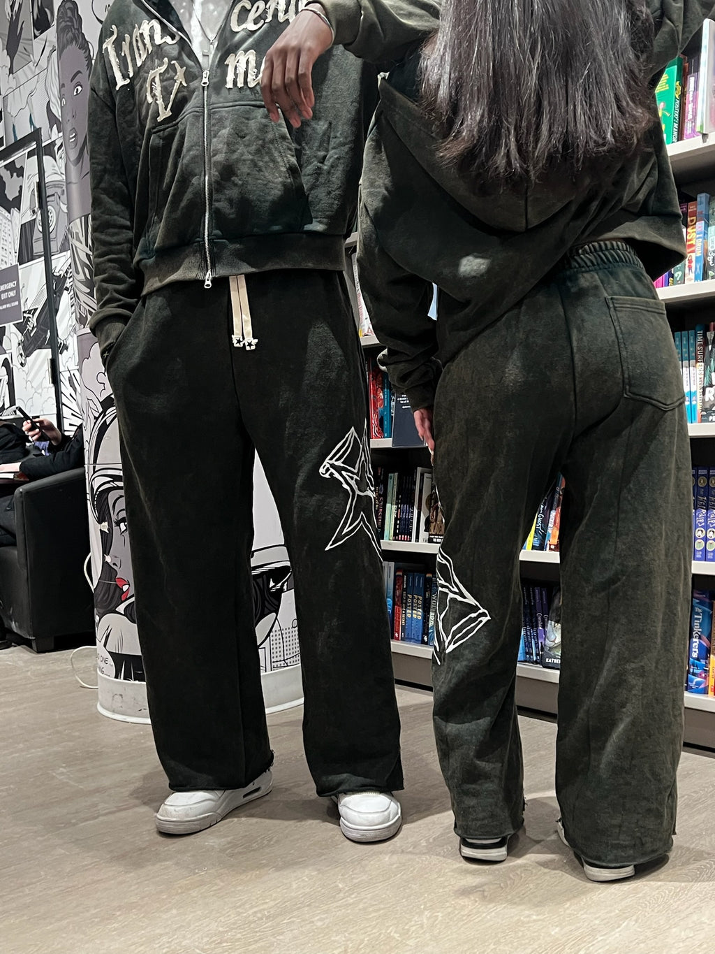 Transcends Time 'Green' Sweatpants